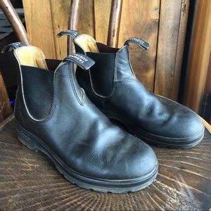 Blundstones size US 7